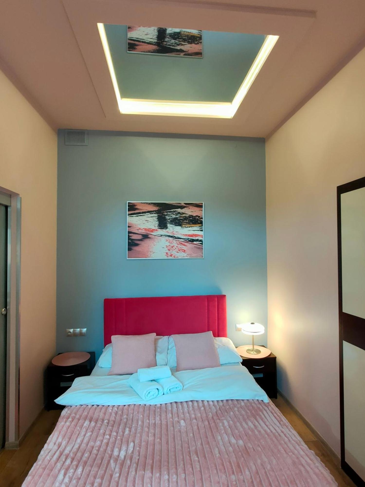 Mirror Pink Studio Apartment คราคูฟ ภายนอก รูปภาพ
