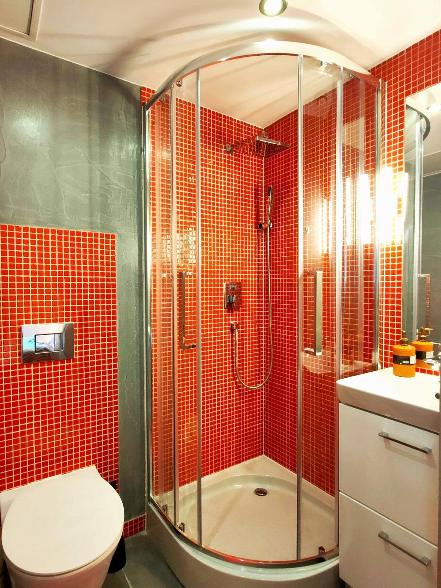 Mirror Pink Studio Apartment คราคูฟ ภายนอก รูปภาพ